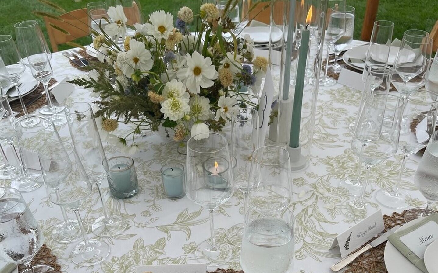 Sage Green Flores