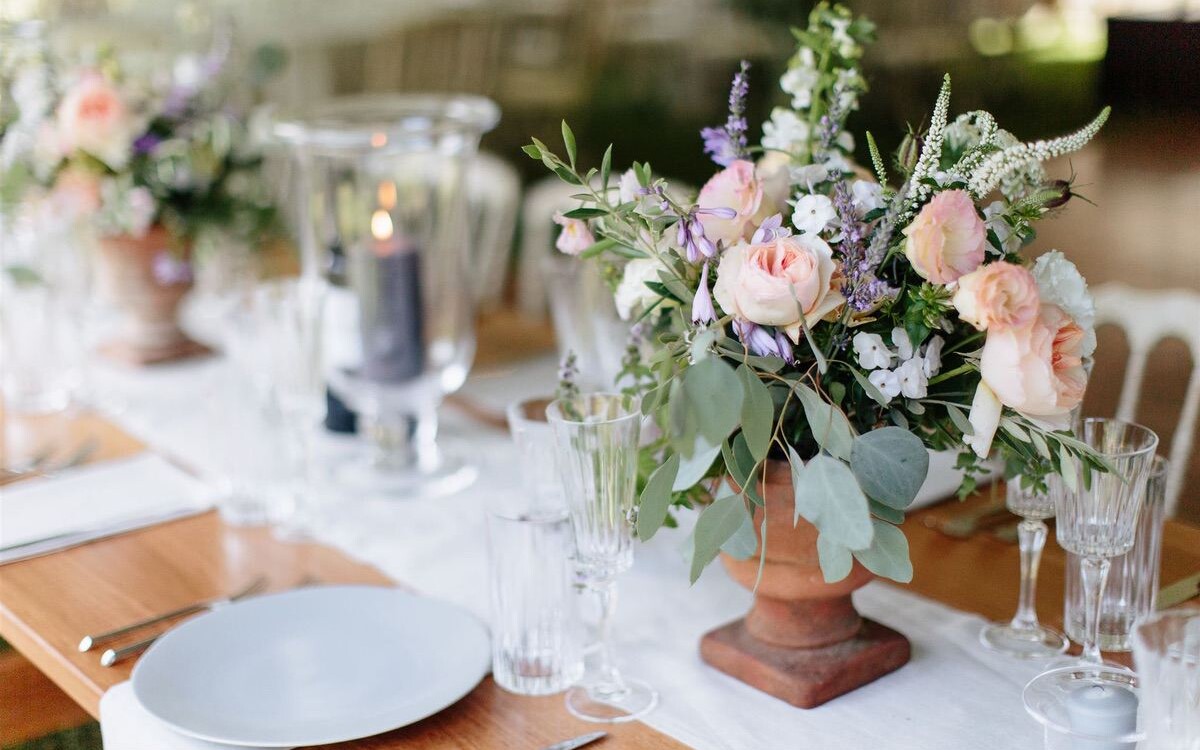 beautiful country Vermont wedding with Birds of a Flower florist