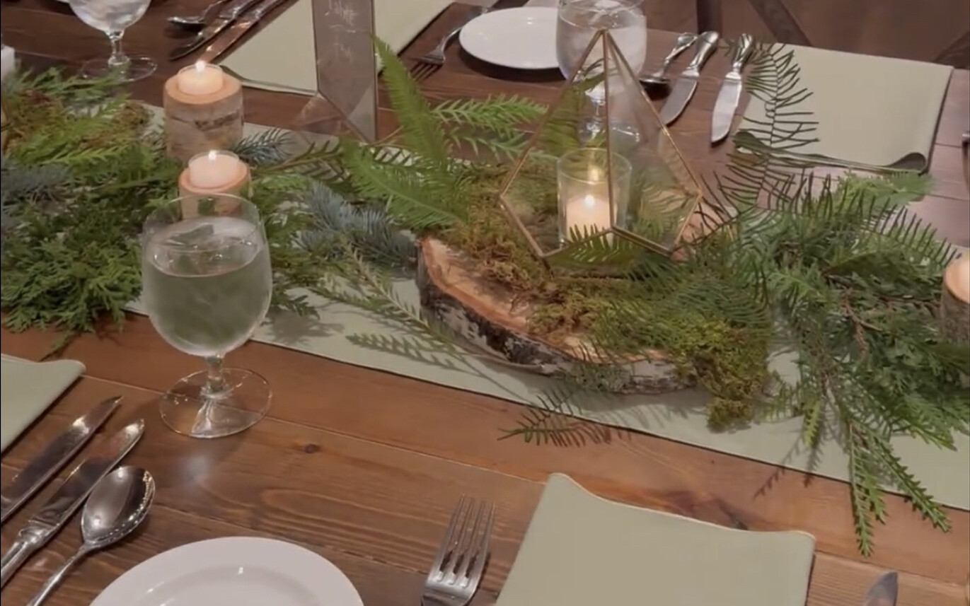 winter wedding tablescape